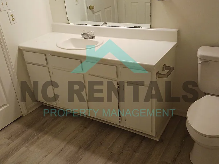 100 Kristin Dr #C5 — Photo 24