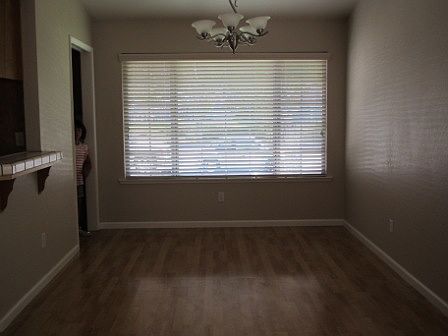 dining room web_05092014