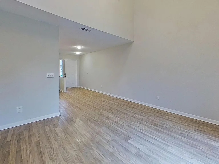 7607 Melissa Ct N — Photo 4