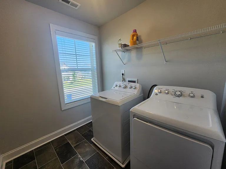 1808 Stackhouse Dr — Photo 22