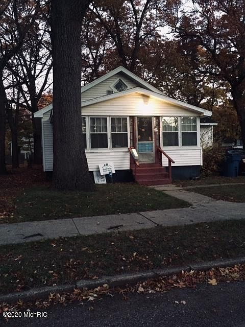 1st image of 3132 Sanford St