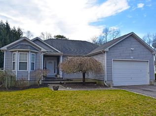 5 Old Country Rd, East Quogue, NY 11942