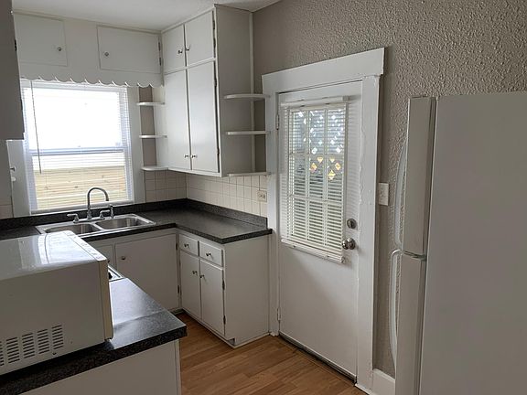 3rd image of 1346 17th Ter N APT 1