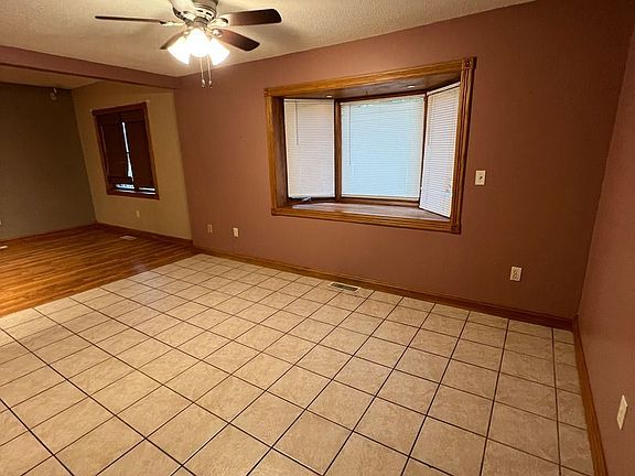 3rd image of 5212 Mormon Coulee Rd