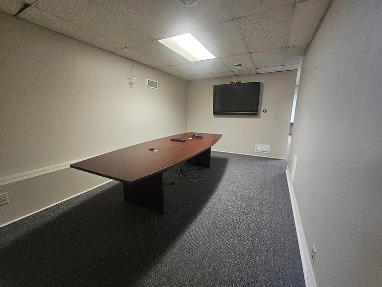 610 N Main St #1 — Photo 9