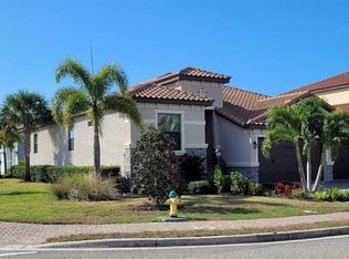 5410 Title Row Dr, Bradenton, FL 34210