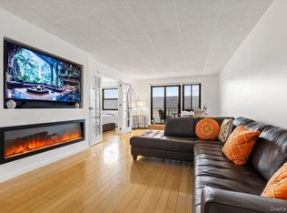 1085 Warburton Ave #304, Yonkers, NY