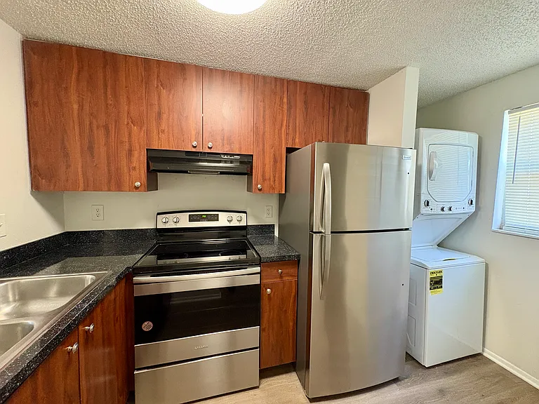 Atlantic Townhomes — Photo 16