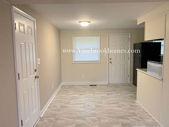 5th image of 1916 N Schwier Ct