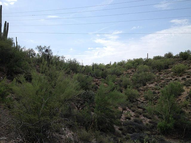 1st image of 9 N Kathy Dr