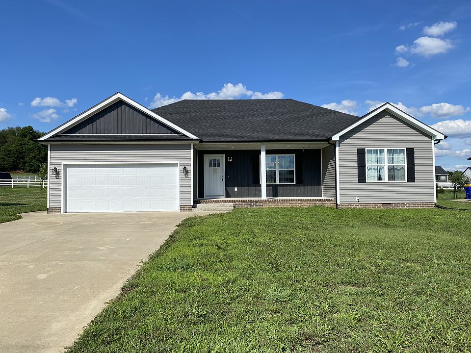 1st image of 102 Willow Hill Ct