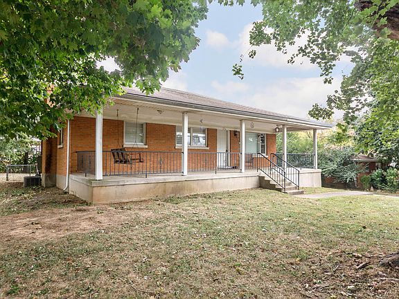 5th image of 3405 Acacia Ave