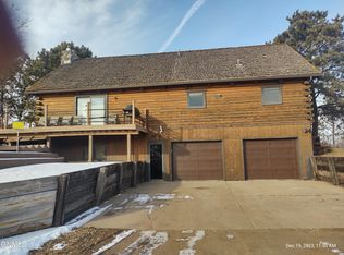 2400 Cottontail Way S, Mandan, ND 58554