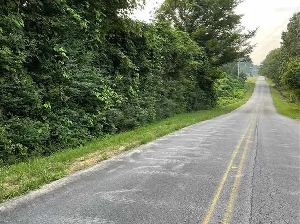 4th Ave NE, Arab, AL 35016