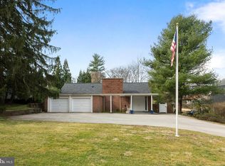 606 Pembroke Rd, Bryn Mawr, PA 19010