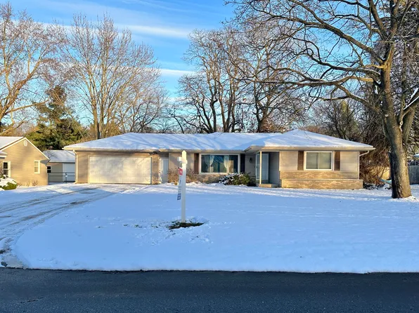 8719 Dolphin St, Portage, MI 49024