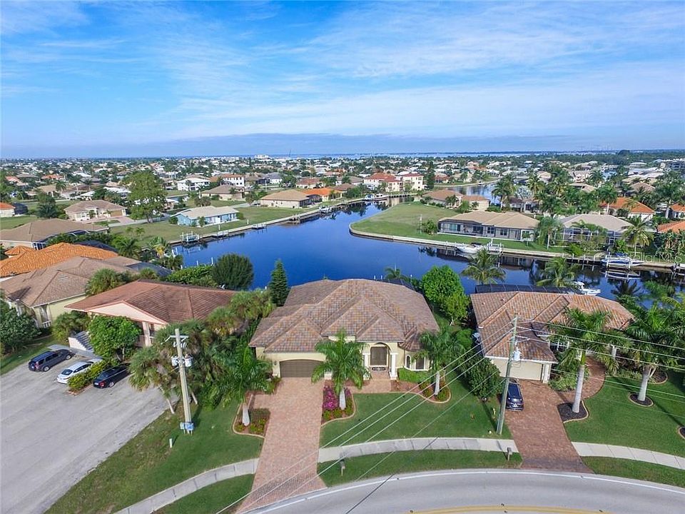1st image of 2352 Magdalina Dr