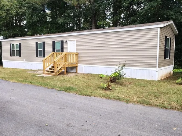3 Griff Ln N, Ellenwood, GA 30294