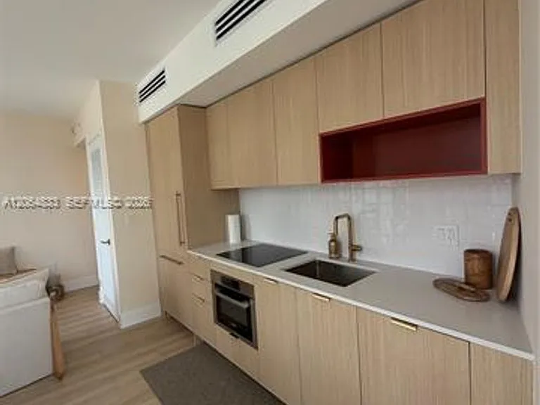 90 NE 32nd St #CU-1012 — Photo 6