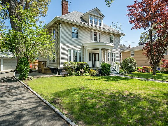 2nd image of 657 Highland Ave