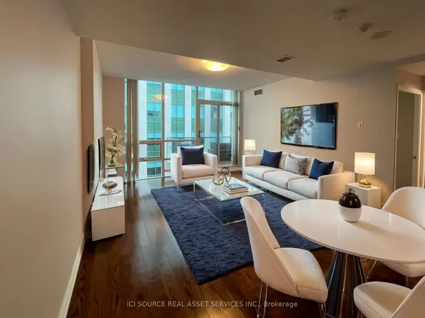 263 Wellington St W #Penthouse 05, Toronto, ON M5V 3E6