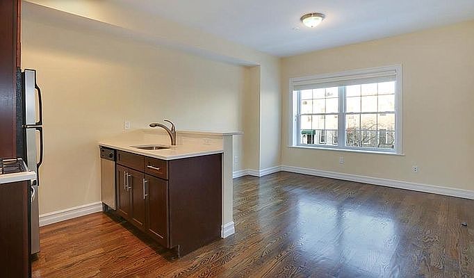 1st image of 182 13th St #3F