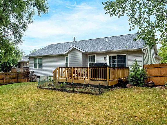 4th image of 6619 Brookview Ln