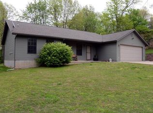 101 Oxford Ln, Harrison, AR 72601
