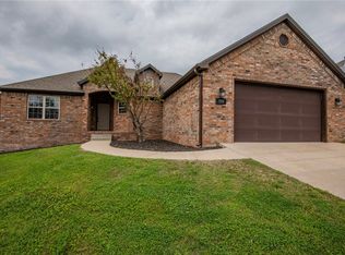 590 Sorrento Dr, Centerton, AR 72719