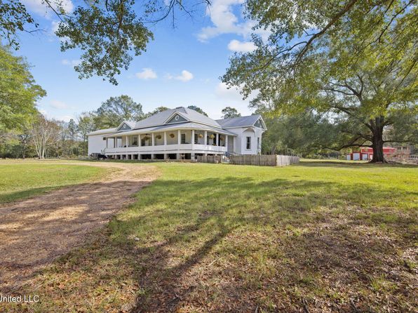 1376 Smith Lake Rd NE, Brookhaven, MS 39601
