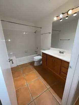 5415 W Harmon Ave #2010 — Photo 7