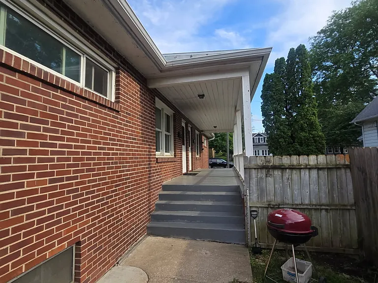 1524 Jackson St — Photo 20