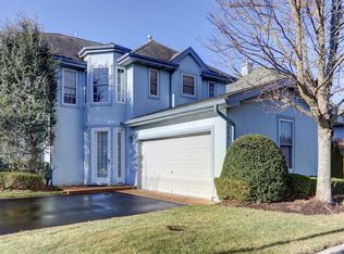 595 Bardini Dr, Melville, NY 11747