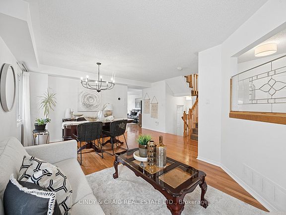 3rd image of 25 Mallory St