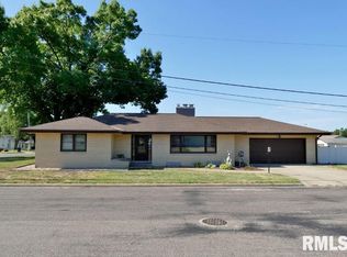 101 Mary Pl, East Peoria, IL 61611