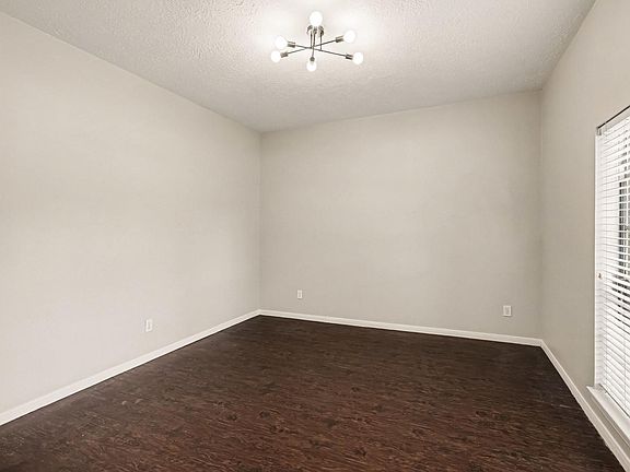 5th image of 8111 Beaver St
