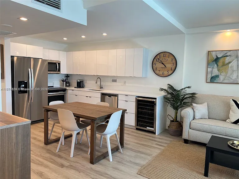 2301 Collins Ave #342 — Photo 23