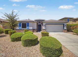 744 W DESERT HOLLOW Drive, San Tan Valley, AZ 85143