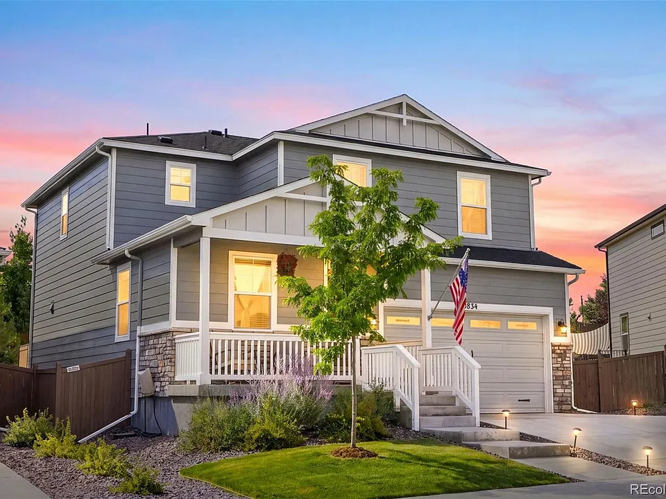 3834 Red Valley Cir