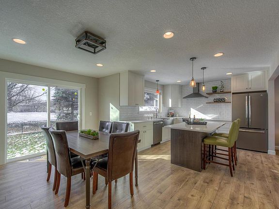 4th image of 1730 Lamplight Ct