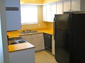 5th image of 1039 E Quail Vista Ln APT J