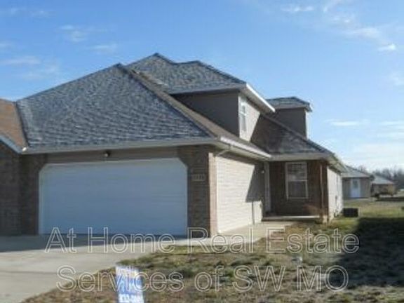 2nd image of 1238 Westwood