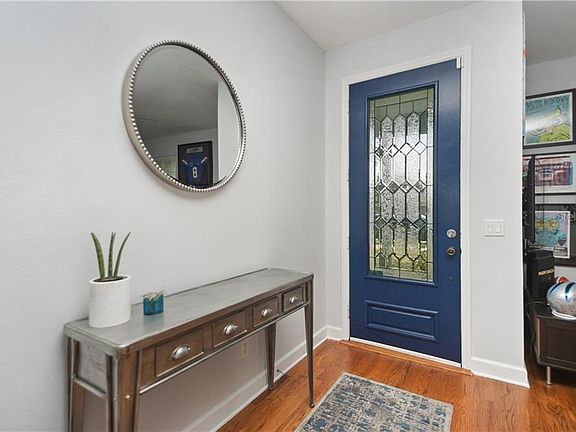 3rd image of 1623 Wilson Ave