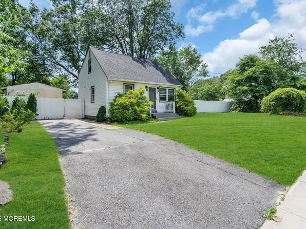 5 Georgian Boulevard, Jackson, NJ 08527