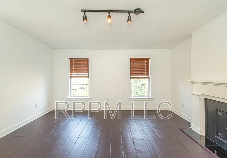 146 Sussex St #3 — Photo 6