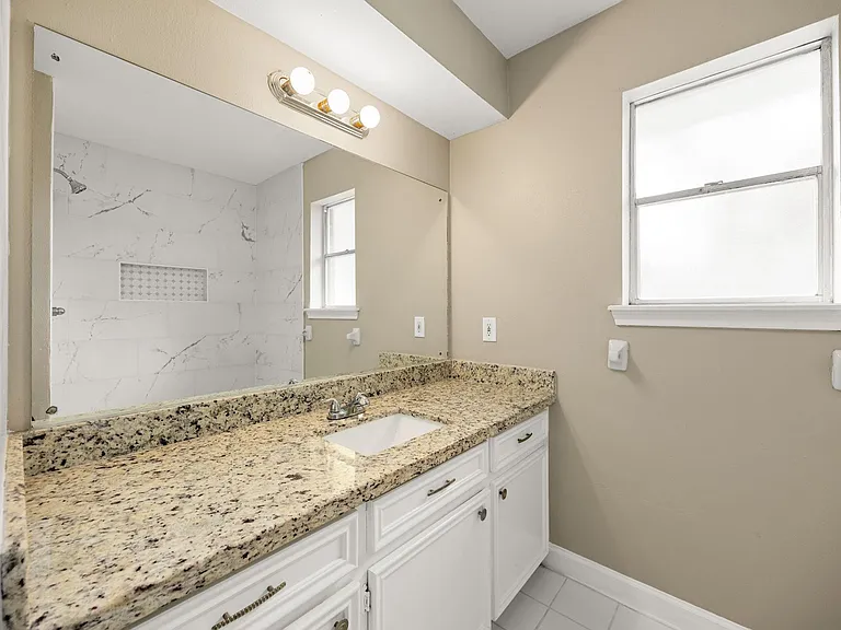 5923 Pebble Springs Dr — Photo 31