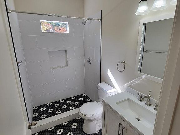 5th image of 633 Idlewild Cir #86c6fe7ce