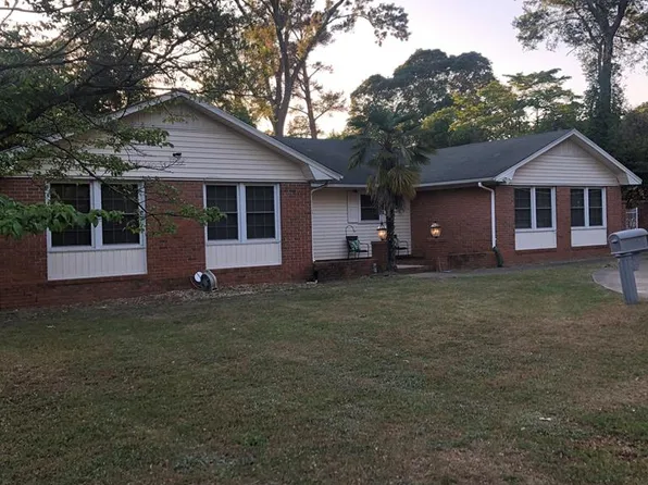 718 Lewis Rd, Sumter, SC 29154