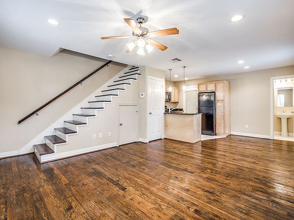 4th image of 4751 Bradford Dr APT B