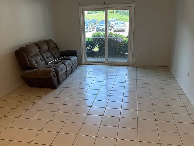 8 Shadowbrook Ln #16 — Photo 12